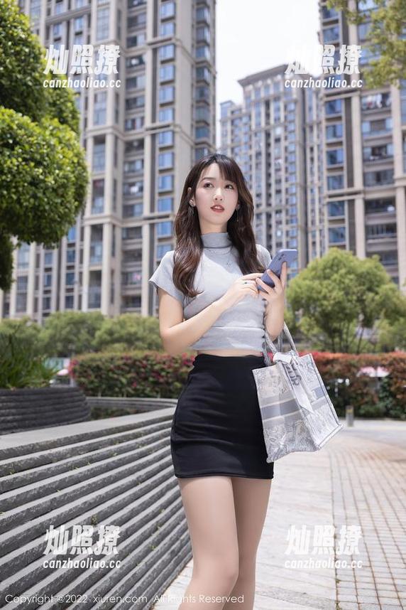 秀人网 - 程程程不愧是博主，粉色写真打破了我的审美底线吗？