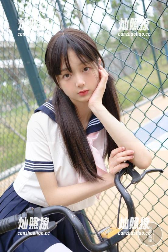 稚乖画册-赤西夜夜 稚乖画册 - 赤西夜夜的旗袍精选,究竟是美感还是纠结?