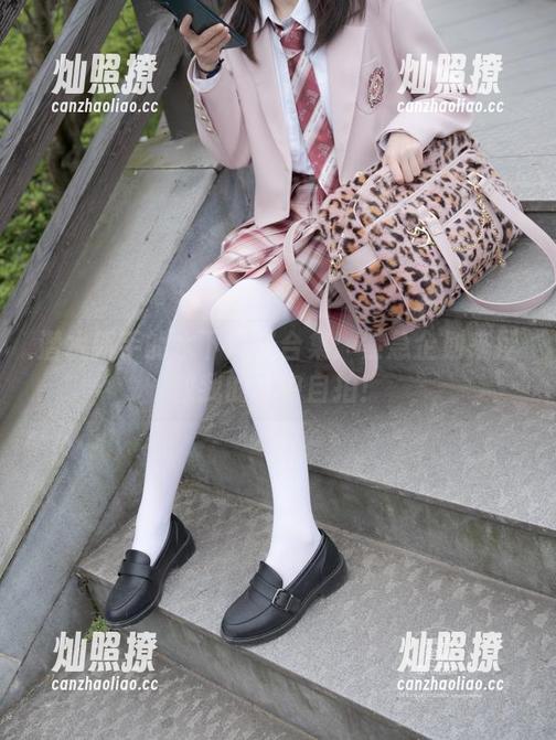 潜水新手的水下风光合集：紧急企划来拯救我的水中自拍！