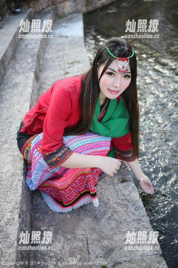 美媛馆 - 艾然Airan的私房连衣裙图包，裙摆起舞之间，有些小动心呢。