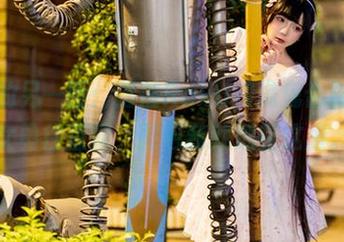 私拍的另一面：落落Raku和魔鬼合影，修女勇往直前，图包我就放在这里。