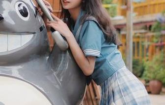 私房写真舞动的短袖，西呱呀呀呀在白云森林里“赖着”！