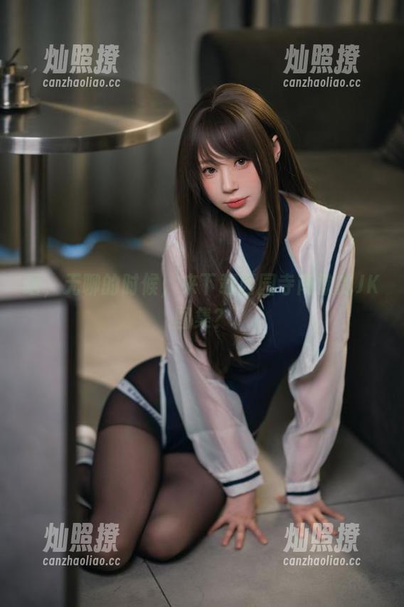 唔，无聊的时候，来下载西园寺南歌的JK图集？
