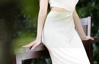 语画界 - 别眨眼，沈蜜桃miko穿上制服的那一刻，你肯定停不下来。图包接招！