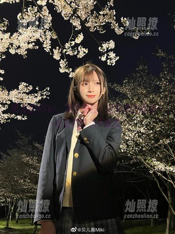贝儿酱Miki：黑白原图，暗影里的妩媚——谁说黑白就不能撩？