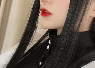 起起子vvvv的瑜伽姿势：我不确定这是真正的放松还是另一种折磨。
