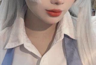 阿九从不咕咕最新写真撑起了“油亮”这块江湖，分享一下你的第一反应吧！