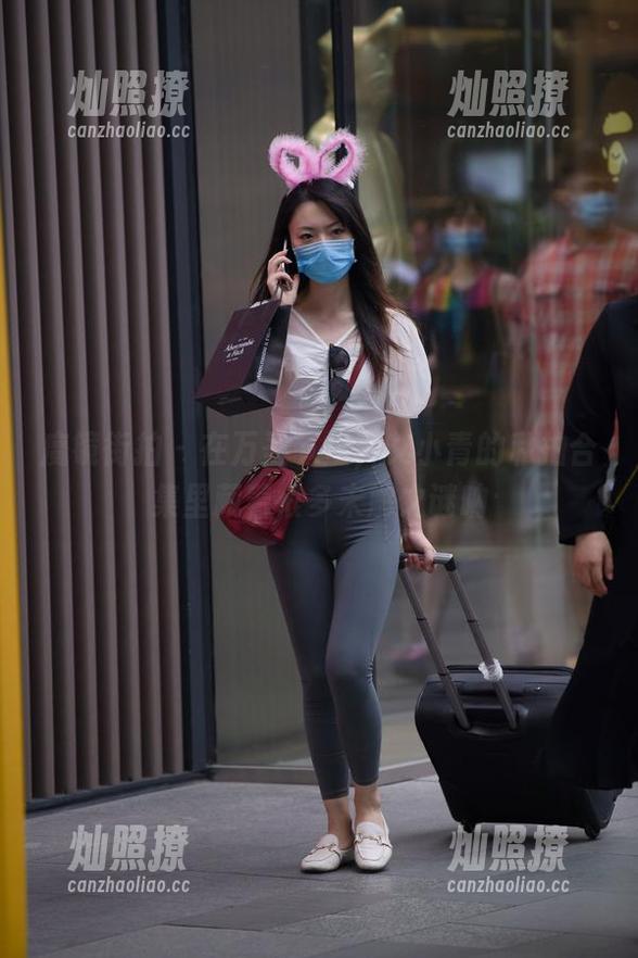 魔镜街拍 - 在万圣节里，艾小青的私拍合集里藏着很多未解之谜呐